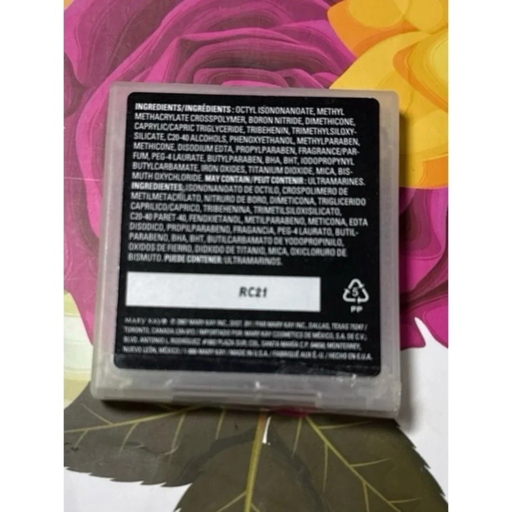 Mary‎ Kay BRONZE 2 crème-to-powder foundation